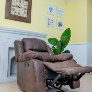 Solo seater reclliner sofa