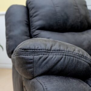 Solo seater reclining sofa